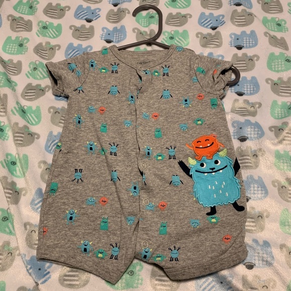 Carters Zip and Snap Rompers - Picture 5 of 5